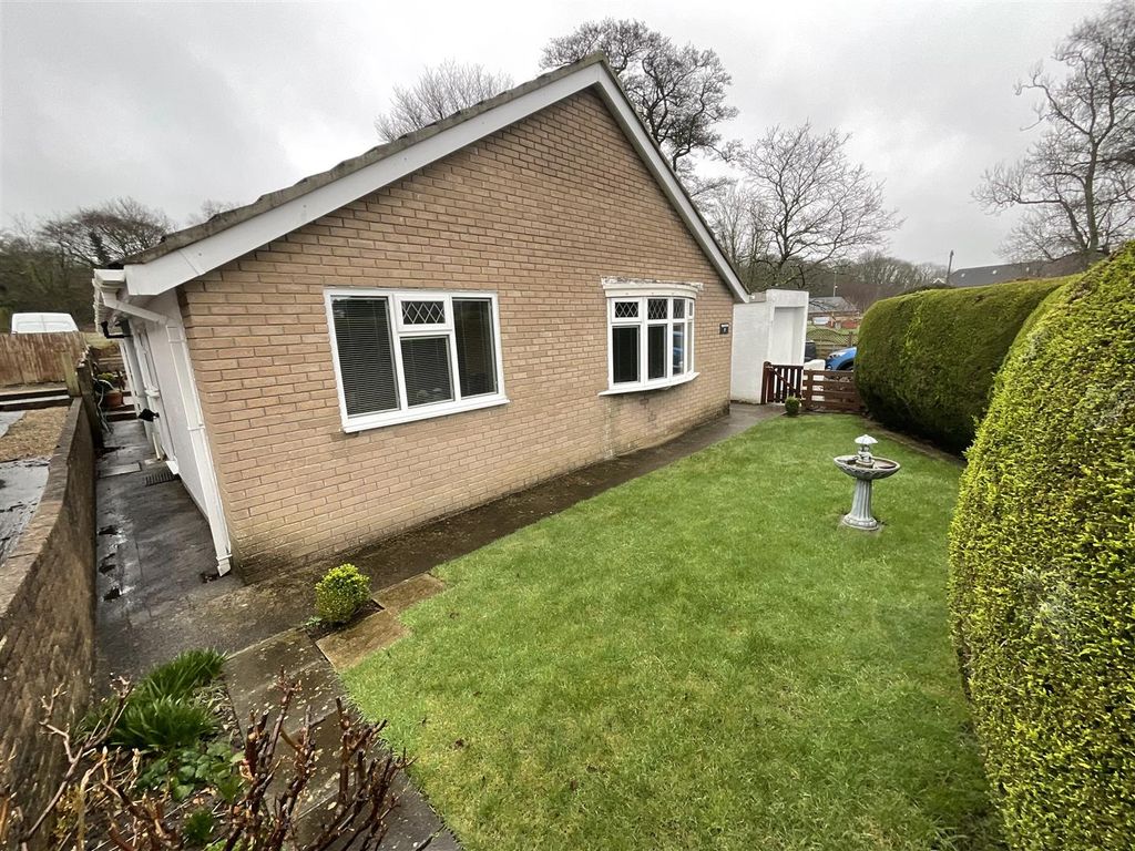 3 bed detached bungalow for sale in Ashgrove, Ammanford SA18, £295,000