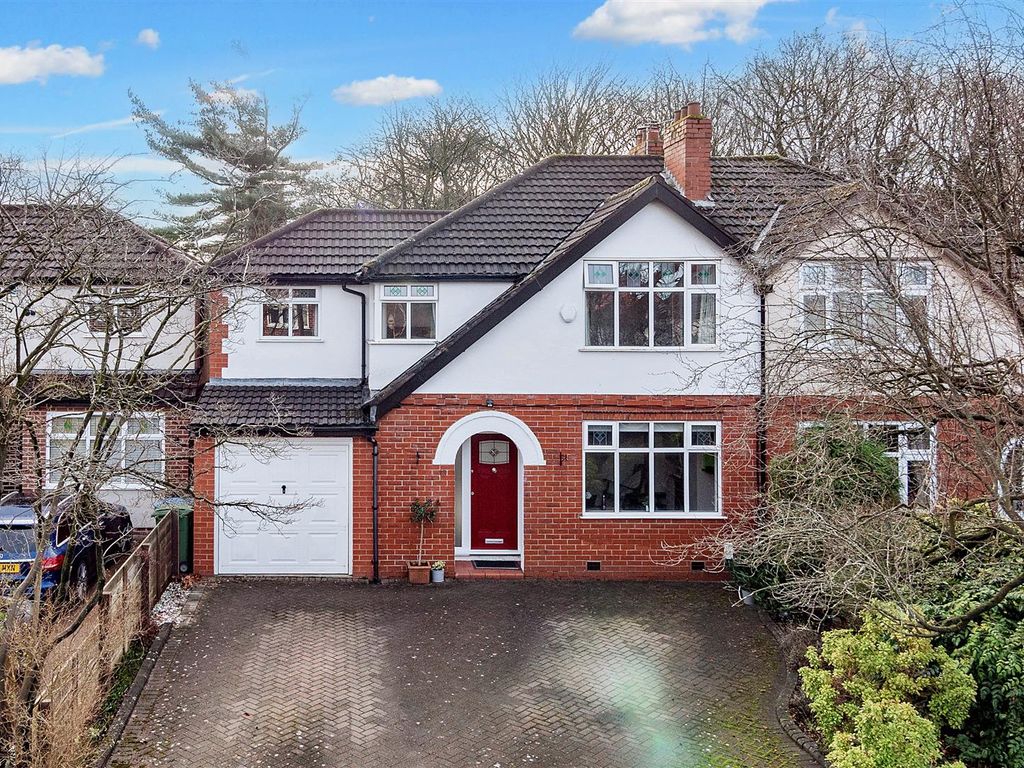 4 bed semi-detached house for sale in Wilford Avenue, Sale M33, £725,000