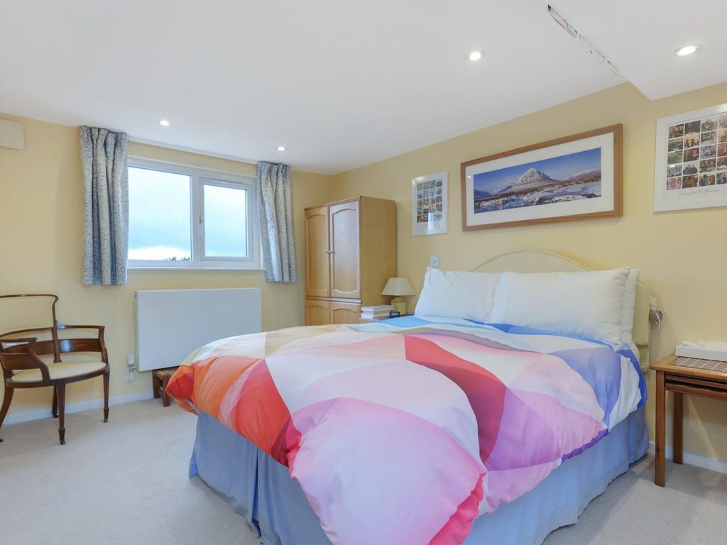 4 bed semi-detached house for sale in Weavers Field, Girton, Cambridge CB3, £525,000