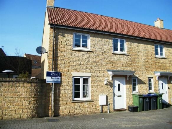 3 bed end terrace house to rent in Peregrine Court, Calne SN11, £1,395 pcm
