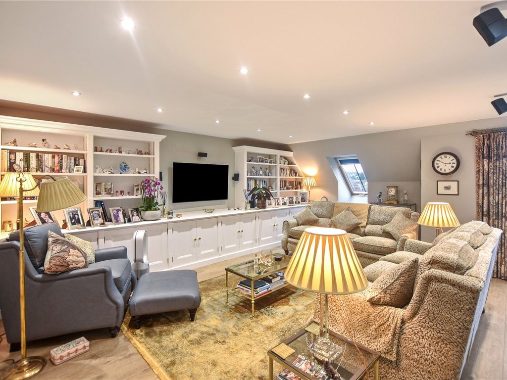 3 bed flat for sale in Bexley High Street, Bexley DA5, £650,000
