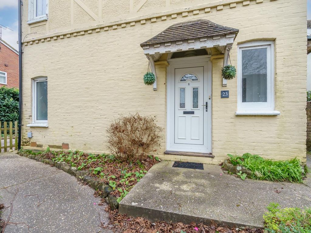 1 bed flat for sale in Neville Road, Bognor Regis PO22, £205,000