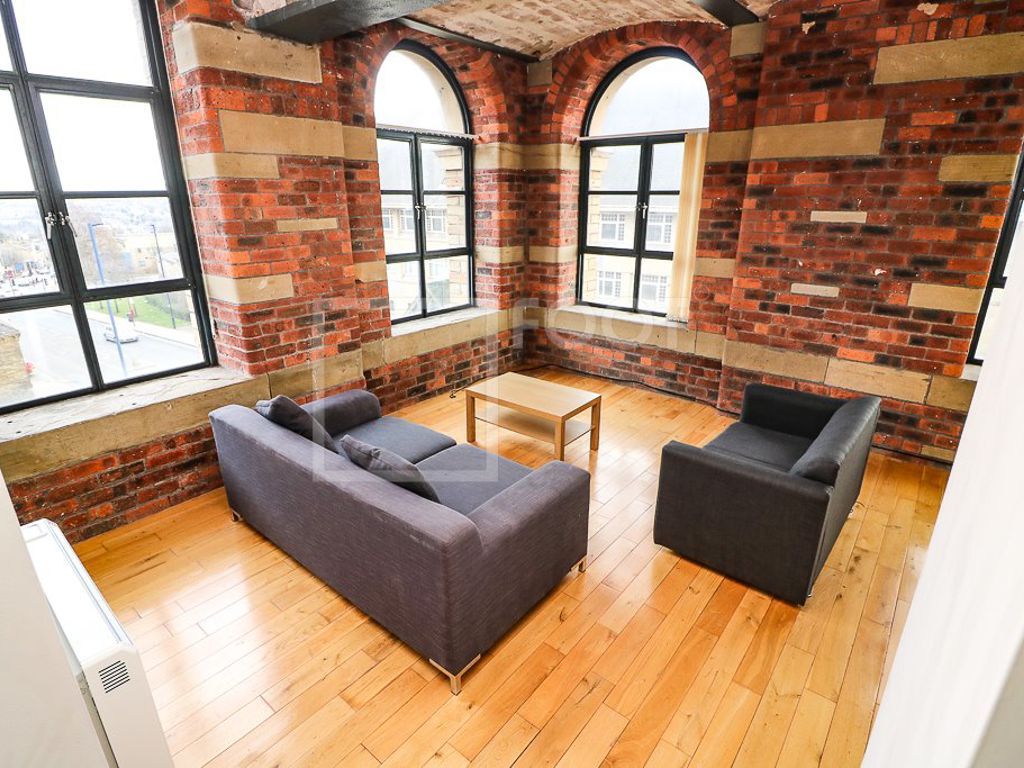2 bed flat to rent in Luxury Silk Warehouse Apt, Lister Mills BD9, £950 pcm