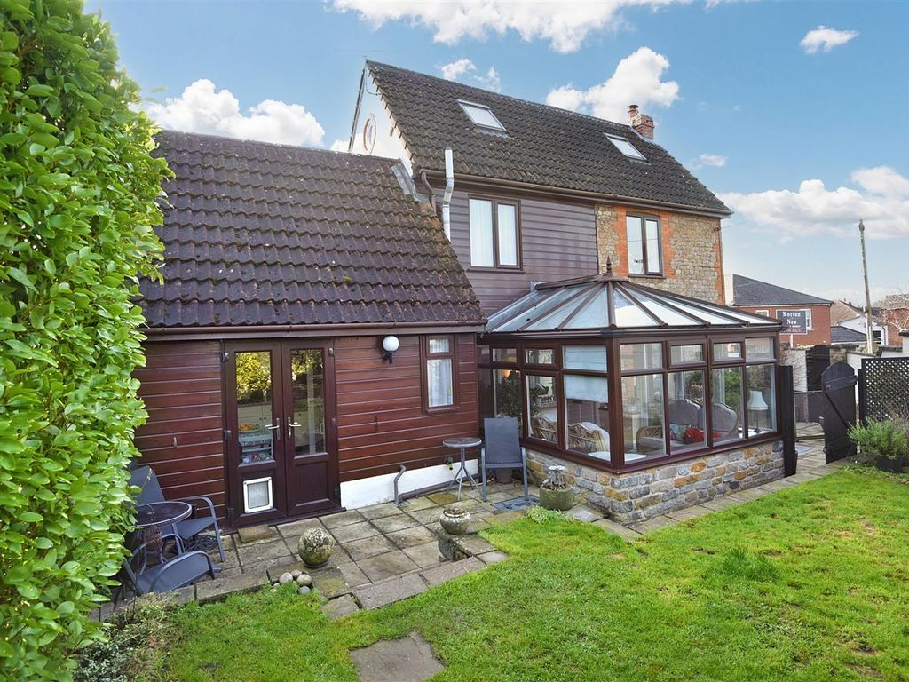 3 bed cottage for sale in School Road, Gillingham SP8, £320,000