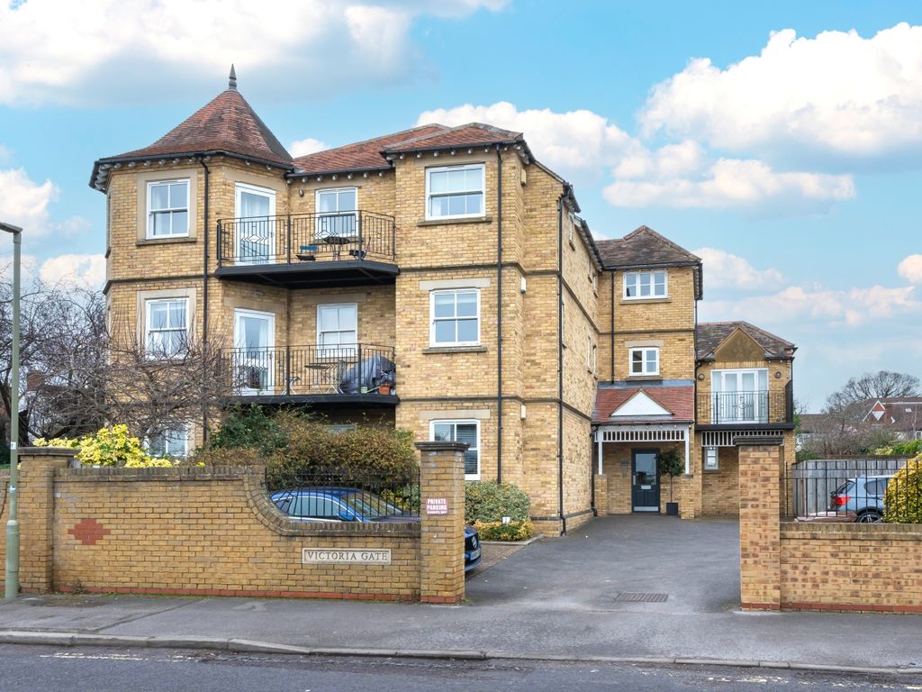 2 bed flat to rent in Victoria Gate, 1A Victoria Road, Oxford, Oxfordshire OX2, £2,000 pcm