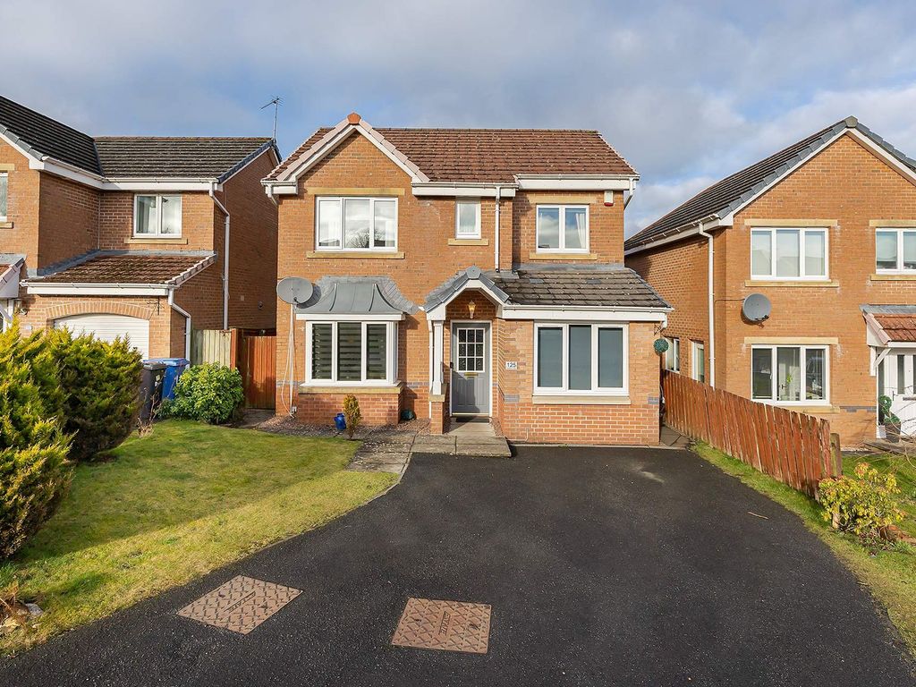 4 bed detached house for sale in Mallace Avenue, Armadale EH48, £275,000