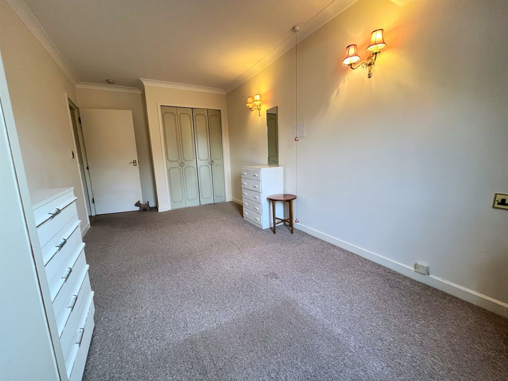 1 bed property for sale in Heol Hir, Llanishen, Cardiff CF14, £100,000