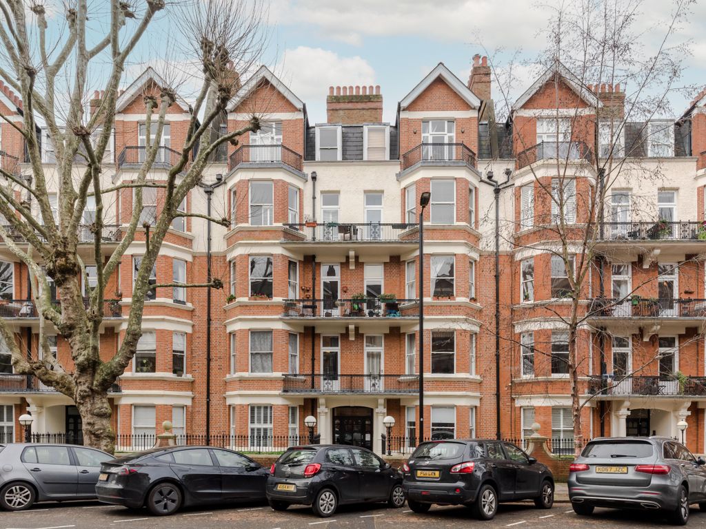 3 bed flat for sale in Wymering Road, London W9, £830,000