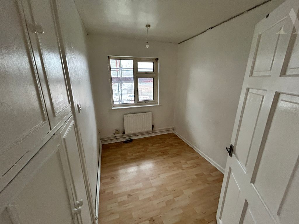 3 bed flat to rent in Flat 2, 28 Haye House Grove, Birmingham, West Midlands B36, £950 pcm