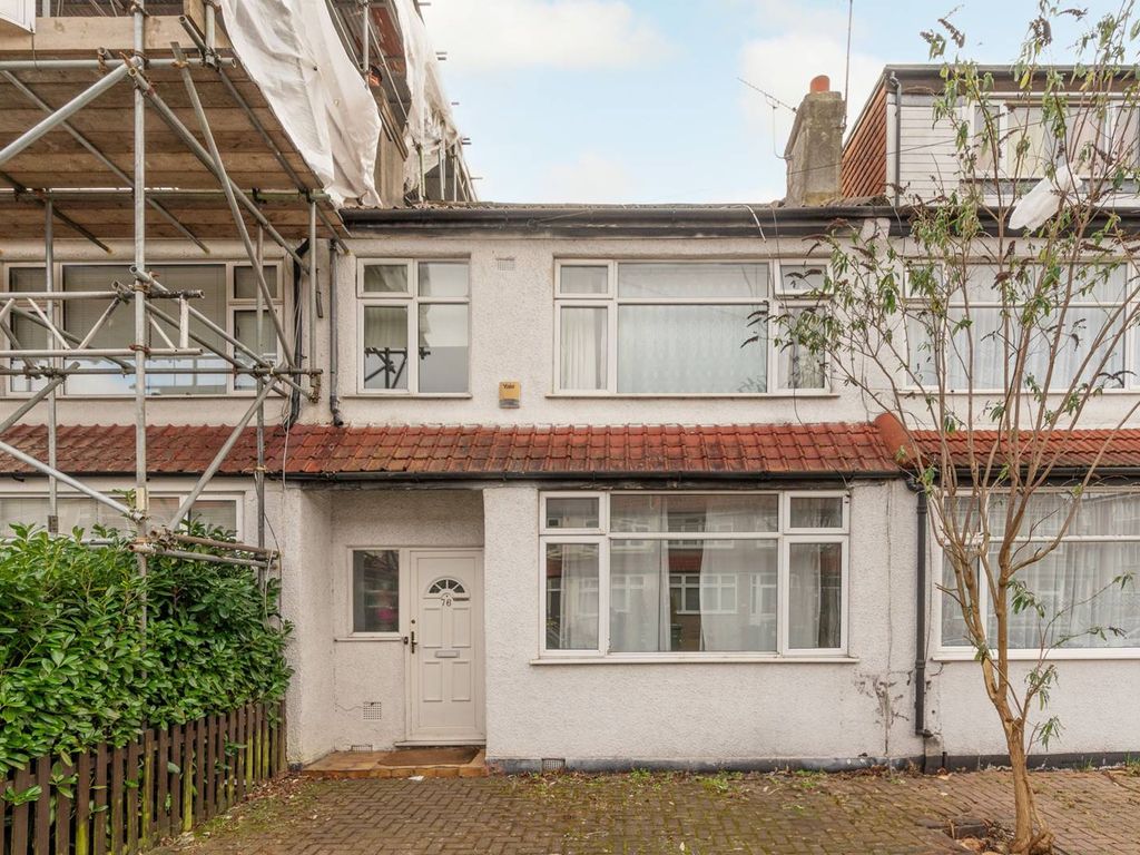3 bed property for sale in Fieldend Road, Streatham Vale, London SW16, £525,000