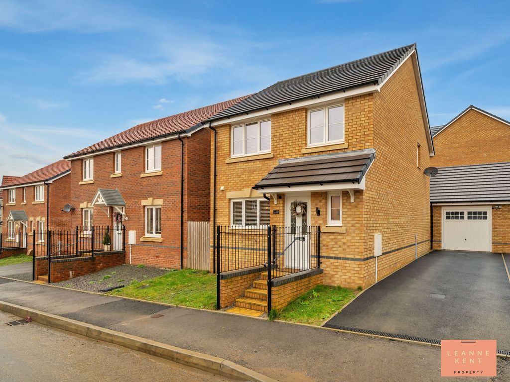 3 bed detached house for sale in Kiln Field Drive, Bedwas CF83, £325,000