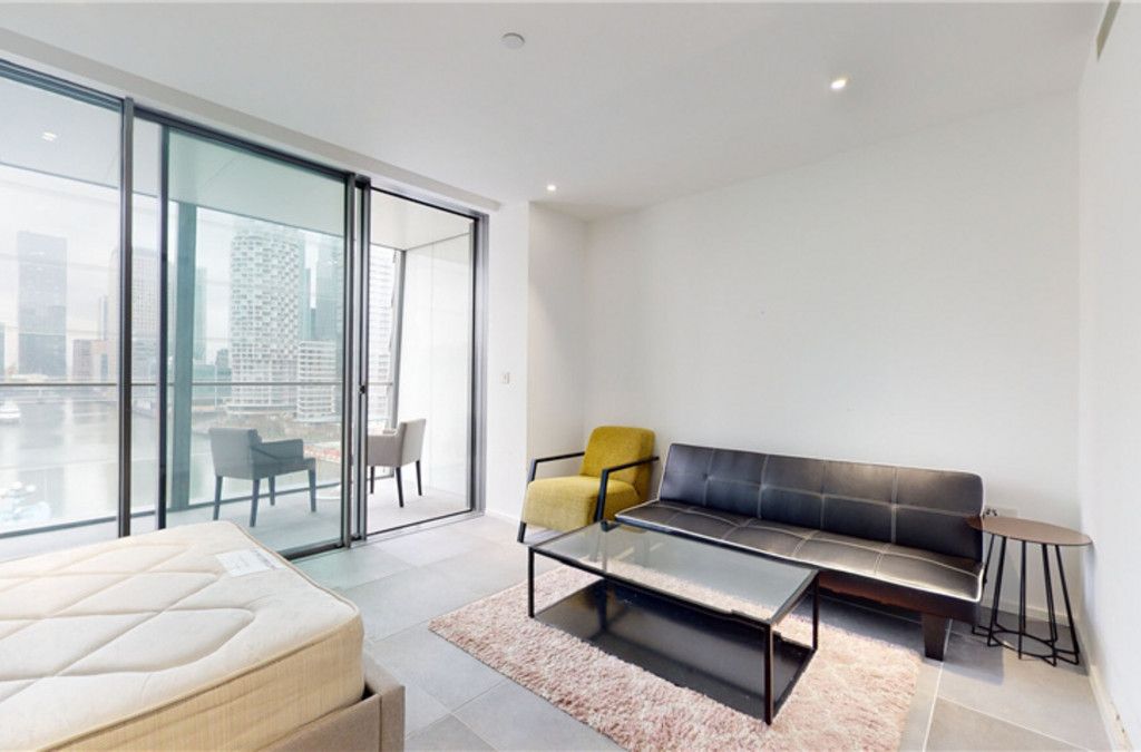 Studio to rent in Dollar Bay, Canary Wharf E14, £2,200 pcm