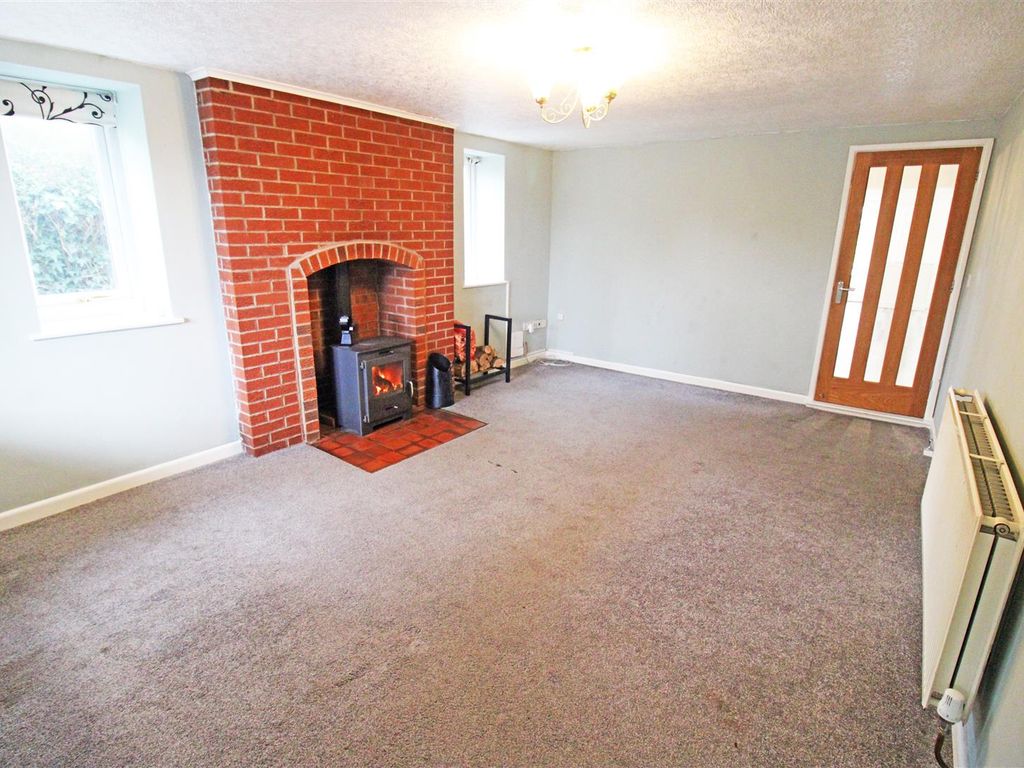 5 bed detached house for sale in Station Road, Aston Juxta Mondrum, Nantwich CW5, £450,000