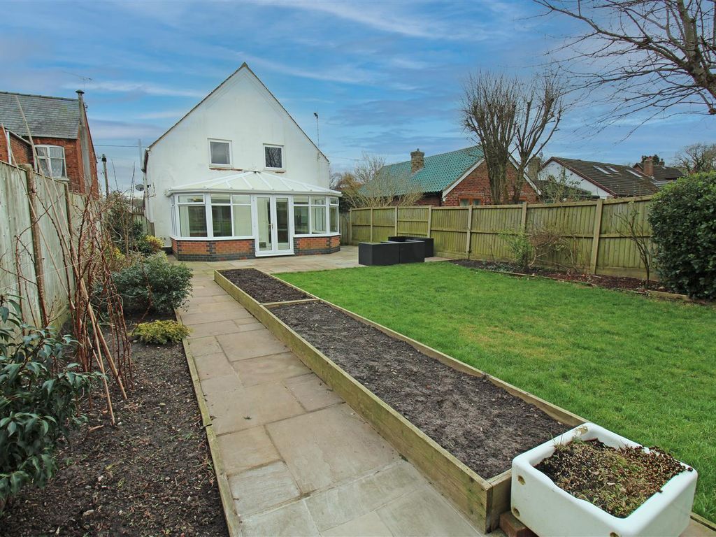 5 bed detached house for sale in Station Road, Aston Juxta Mondrum, Nantwich CW5, £450,000
