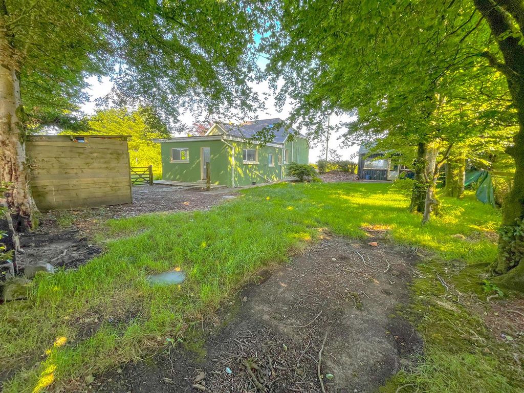 3 bed farm for sale in Cynwyl Elfed, Carmarthen SA33, £395,000