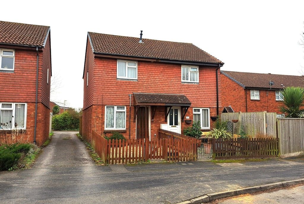 2 bed semi-detached house for sale in Longleat Gardens, New Milton BH25, £264,950
