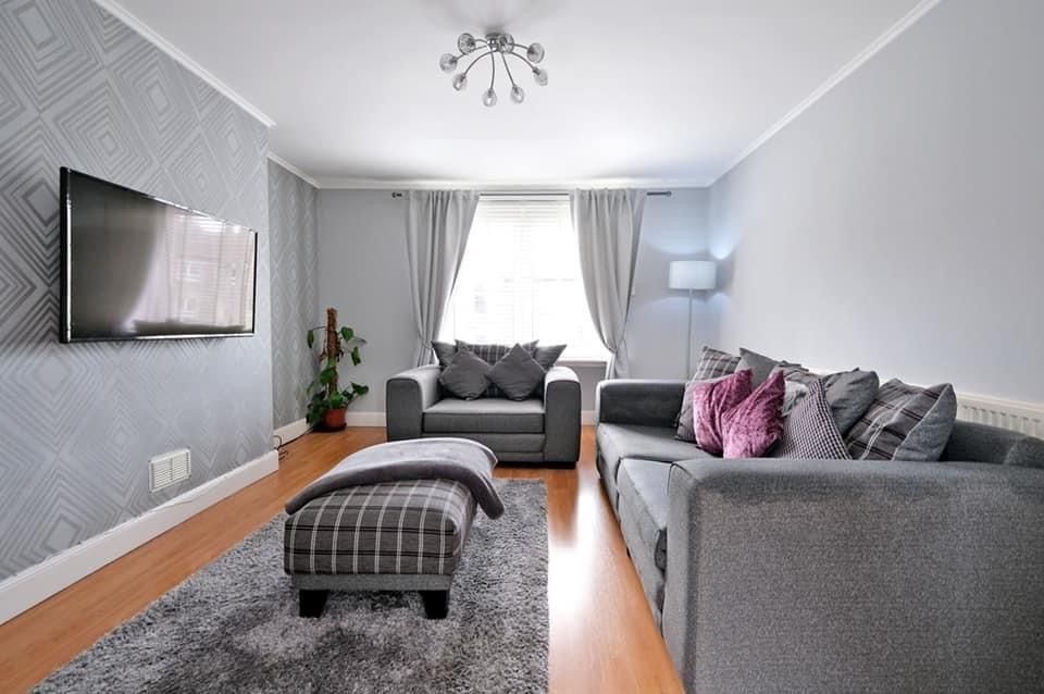 2 bed flat for sale in Balnagask Road, Aberdeen AB11, £65,000