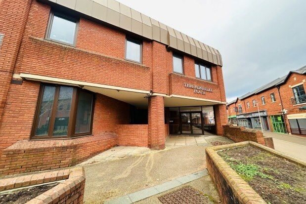 2 bed flat to rent in 35 Alcester Street, Redditch B98, £900 pcm