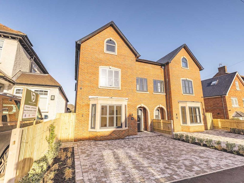 New home, 4 bed semi-detached house for sale in The Crescent, Maidenhead SL6, £1,145,000