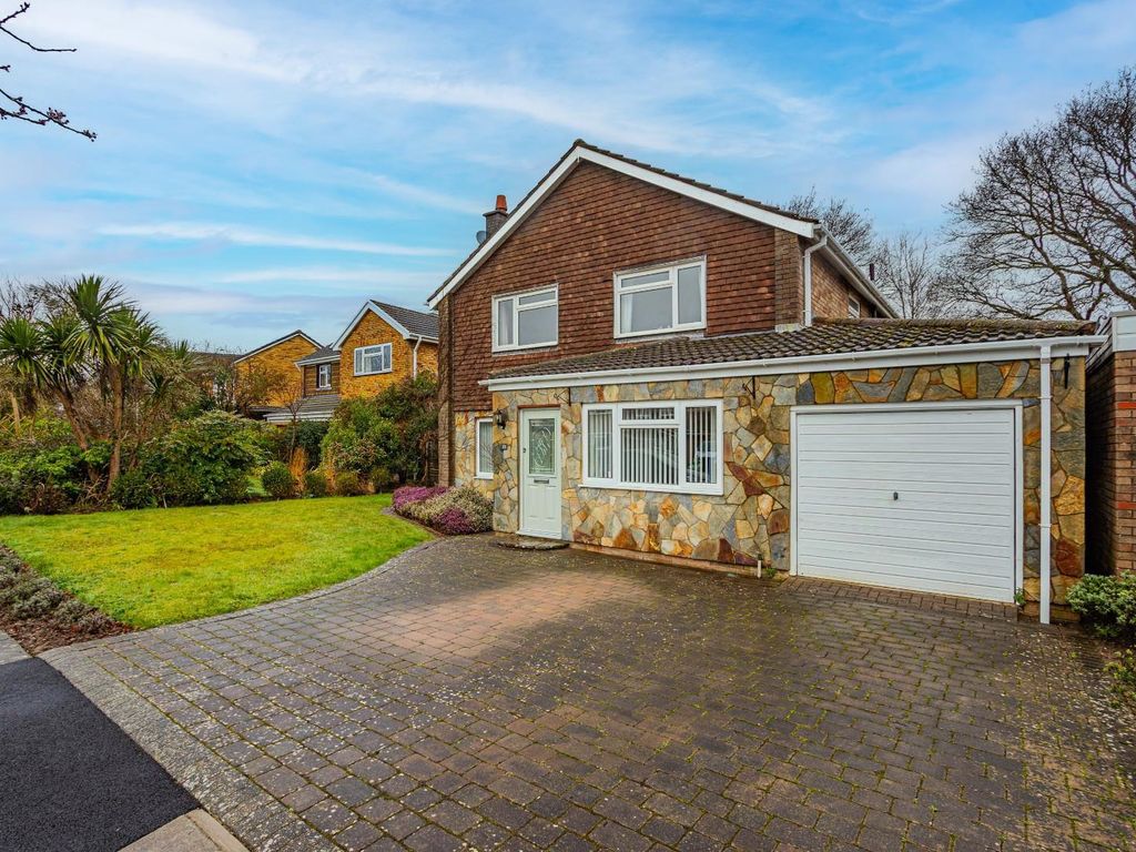 4 bed detached house for sale in Rowan Way, Lisvane, Cardiff CF14, £625,000