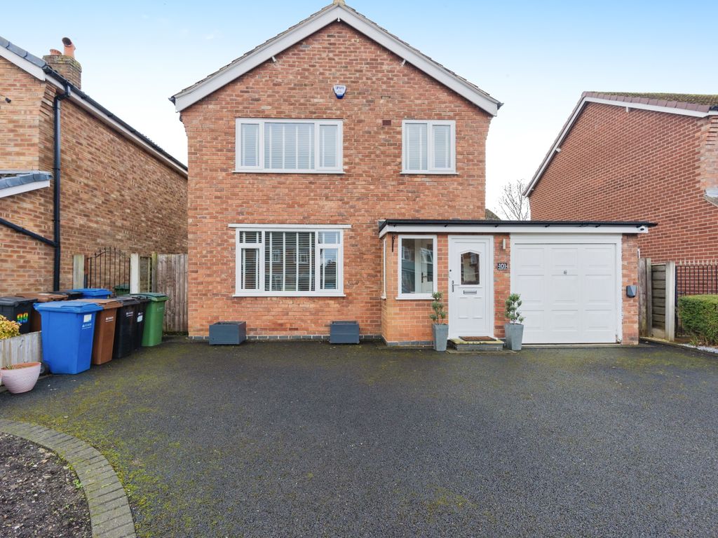 3 bed detached house for sale in Glandon Drive, Cheadle SK8, £500,000