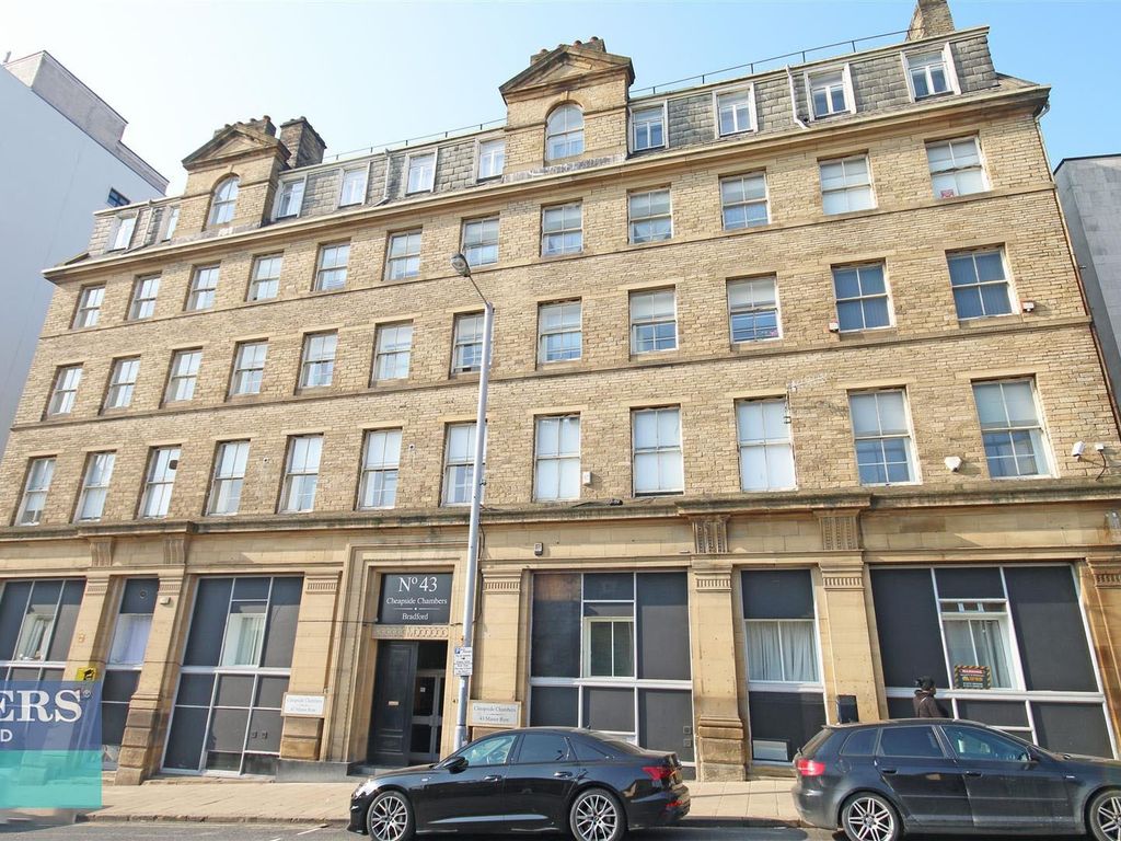1 bed flat to rent in Cheapside Chambers 43 Cheapside, Bradford BD1, £500 pcm