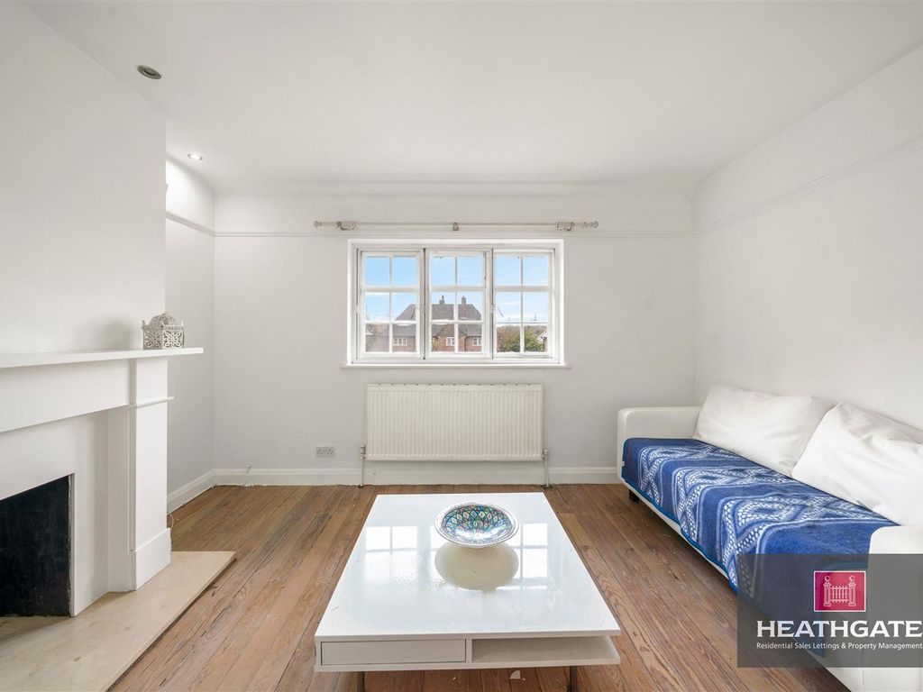 2 bed maisonette for sale in Hill Top, London NW11, £475,000