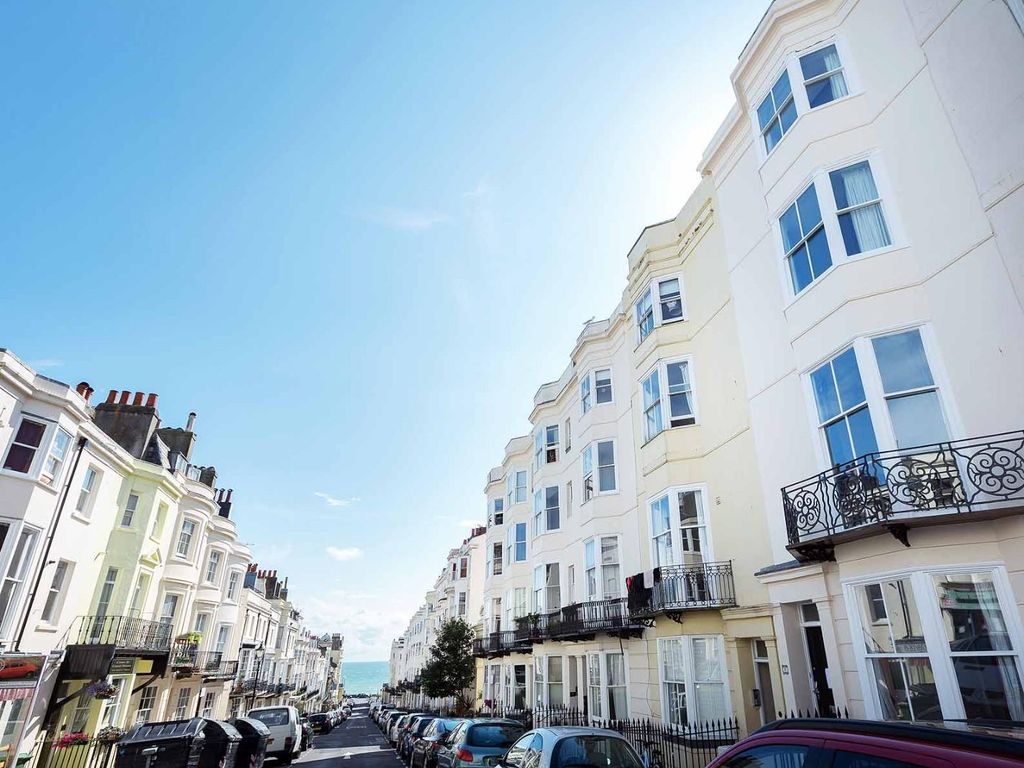 7 bed property for sale in Waterloo Street, Hove BN3, £1,300,000
