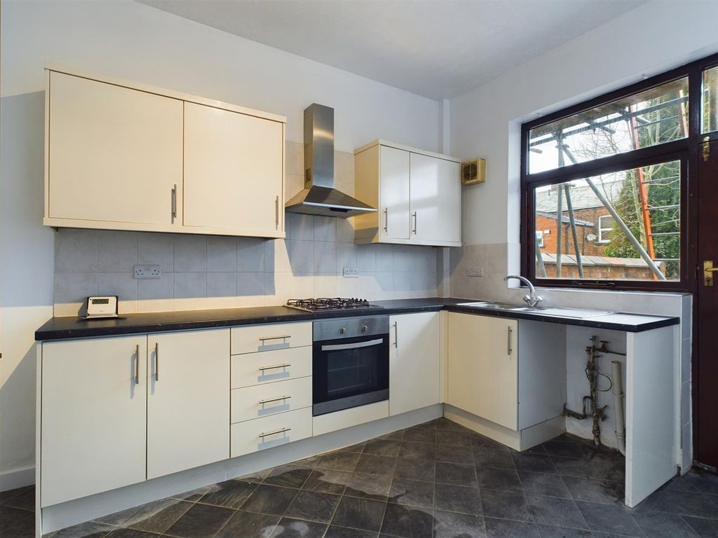 2 bed end terrace house for sale in Thornley Street, Hyde SK14, £150,000