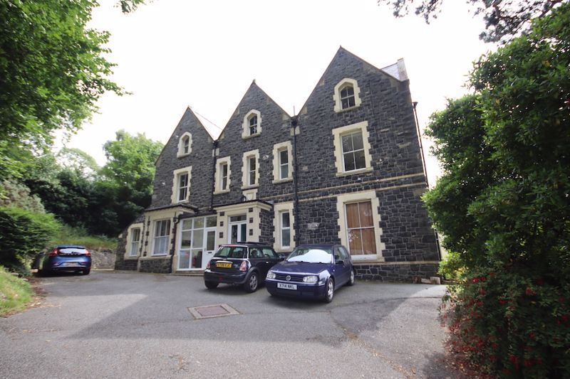 3 bed flat for sale in Park Road, Llanfairfechan LL33, £195,000