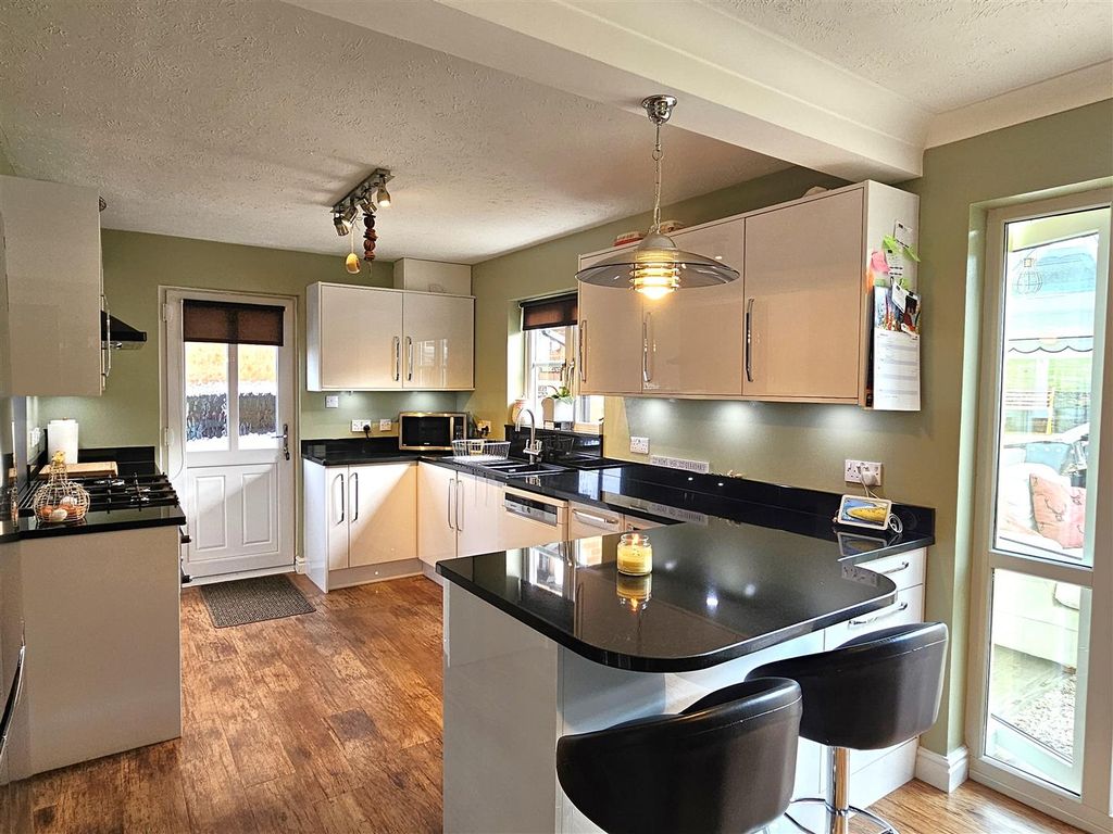 4 bed property for sale in Hill Hay Close, Fowey PL23, £450,000