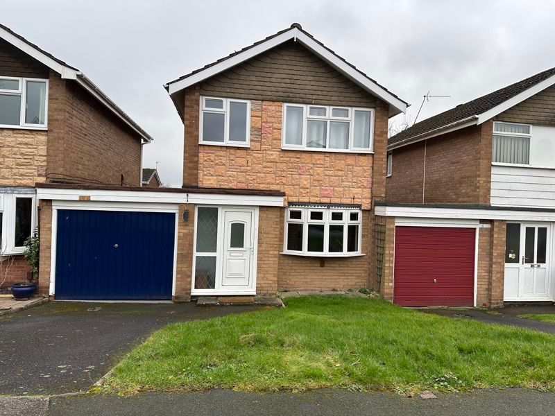 3 bed link-detached house for sale in Fair Oak, Newport TF10, £249,950