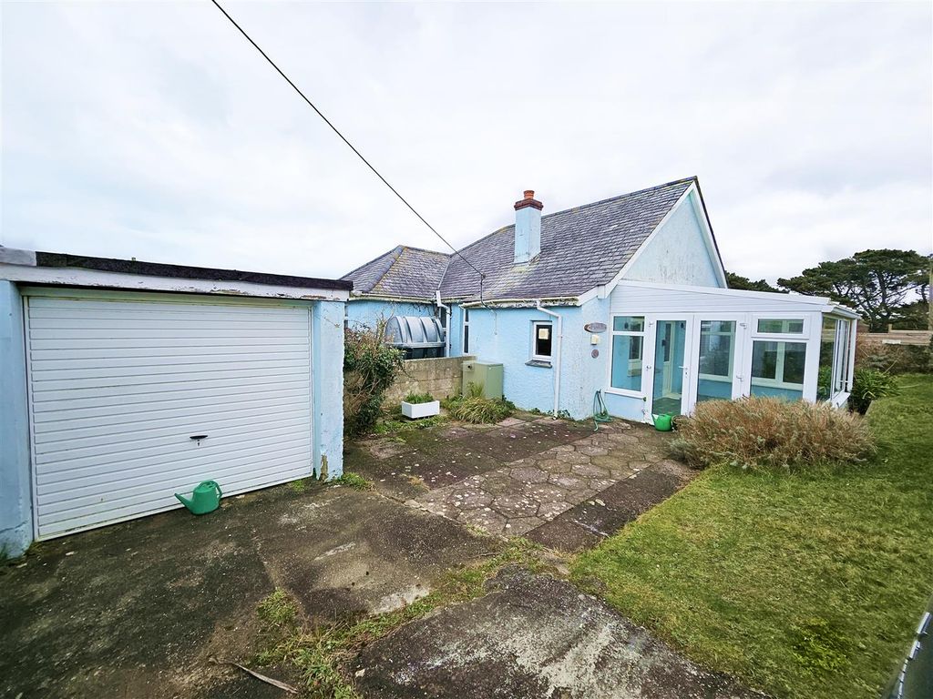 2 bed bungalow for sale in Pensilva, Perranporth TR6, £350,000