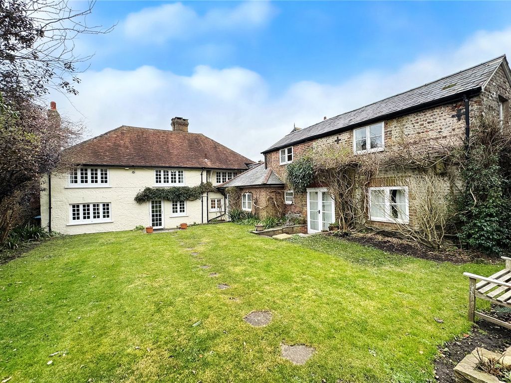 5 bed detached house for sale in High Street, Angmering, West Sussex BN16, £795,000