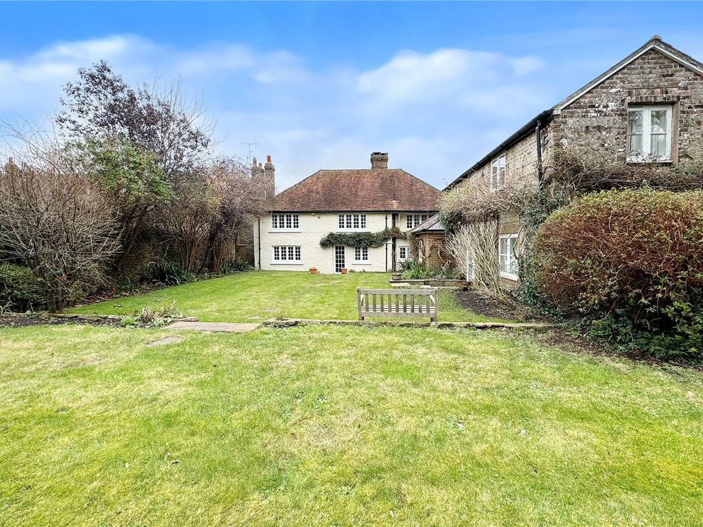 5 bed detached house for sale in High Street, Angmering, West Sussex BN16, £795,000