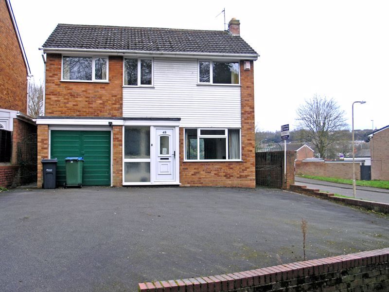 3 bed detached house for sale in Hayseech, Cradley Heath B64, £289,950