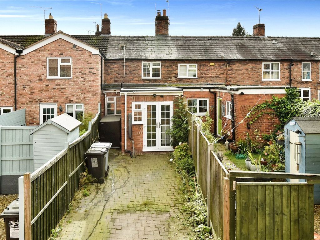 2 bed terraced house for sale in Nixons Row, Nantwich, Cheshire CW5, £225,000