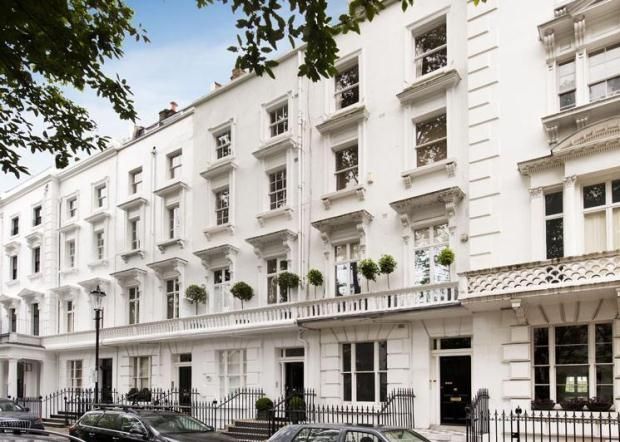 1 bed flat for sale in Ovington Square, Knightsbridge SW3, £875,000