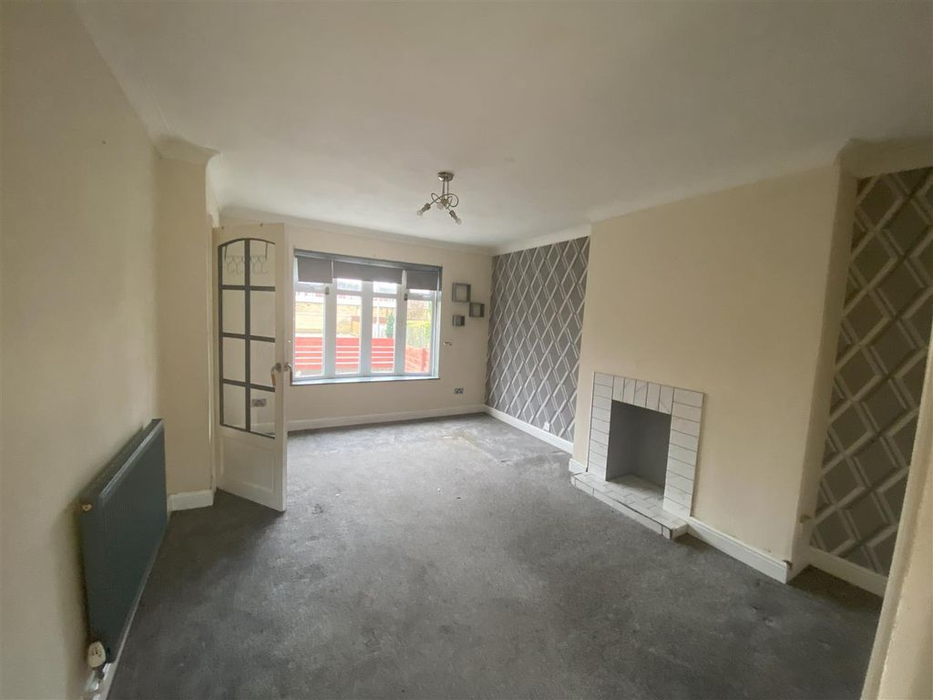 3 bed property for sale in Felbridge Close, Hull HU9, £85,000