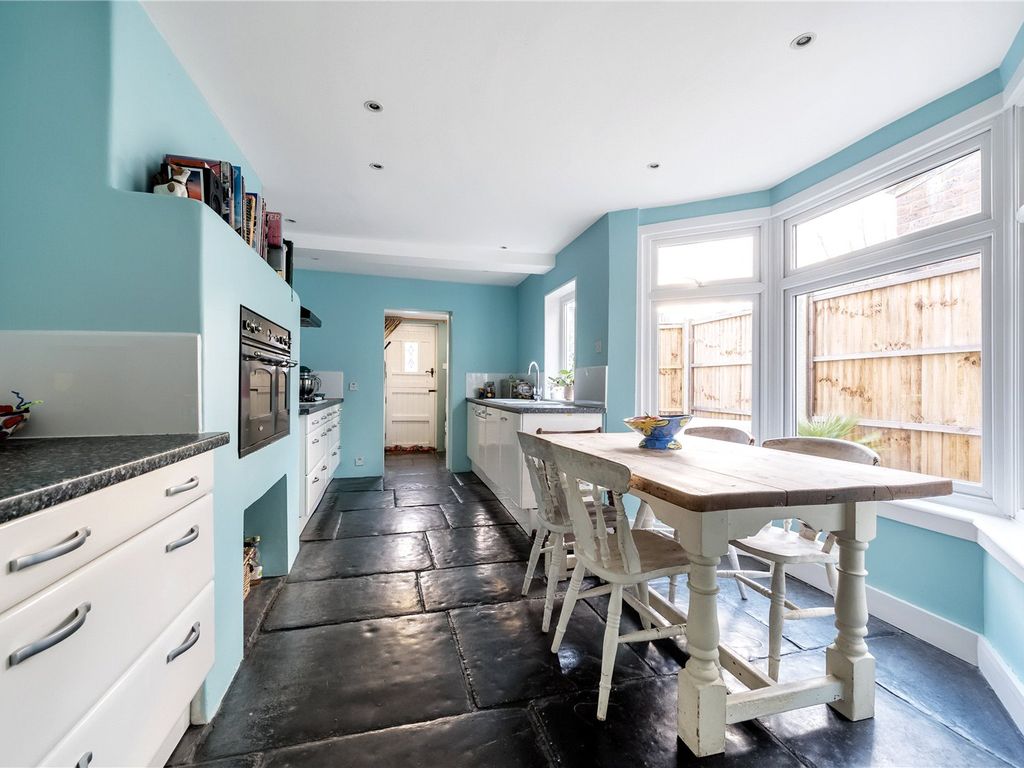 4 bed terraced house for sale in Carnarvon Road, Barnet EN5, £895,000