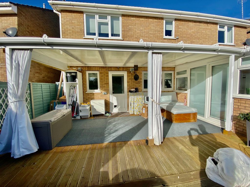 5 bed detached house for sale in Elliot Avenue, Peterborough PE3, £495,000