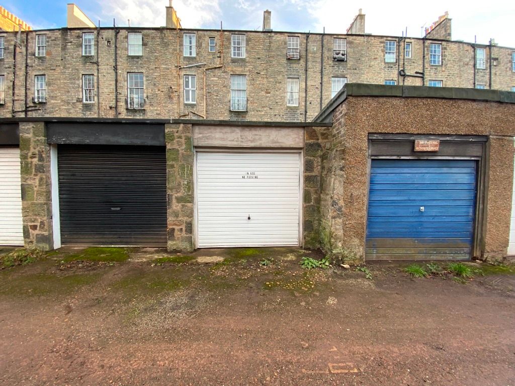 Parking/garage to rent in Northumberland Street Ne Lane, New Town, Edinburgh EH3, £290 pcm