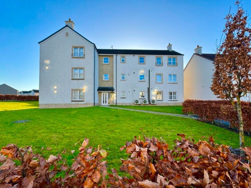 2 bed flat for sale in Redwood Drive, Denny FK6, £146,995