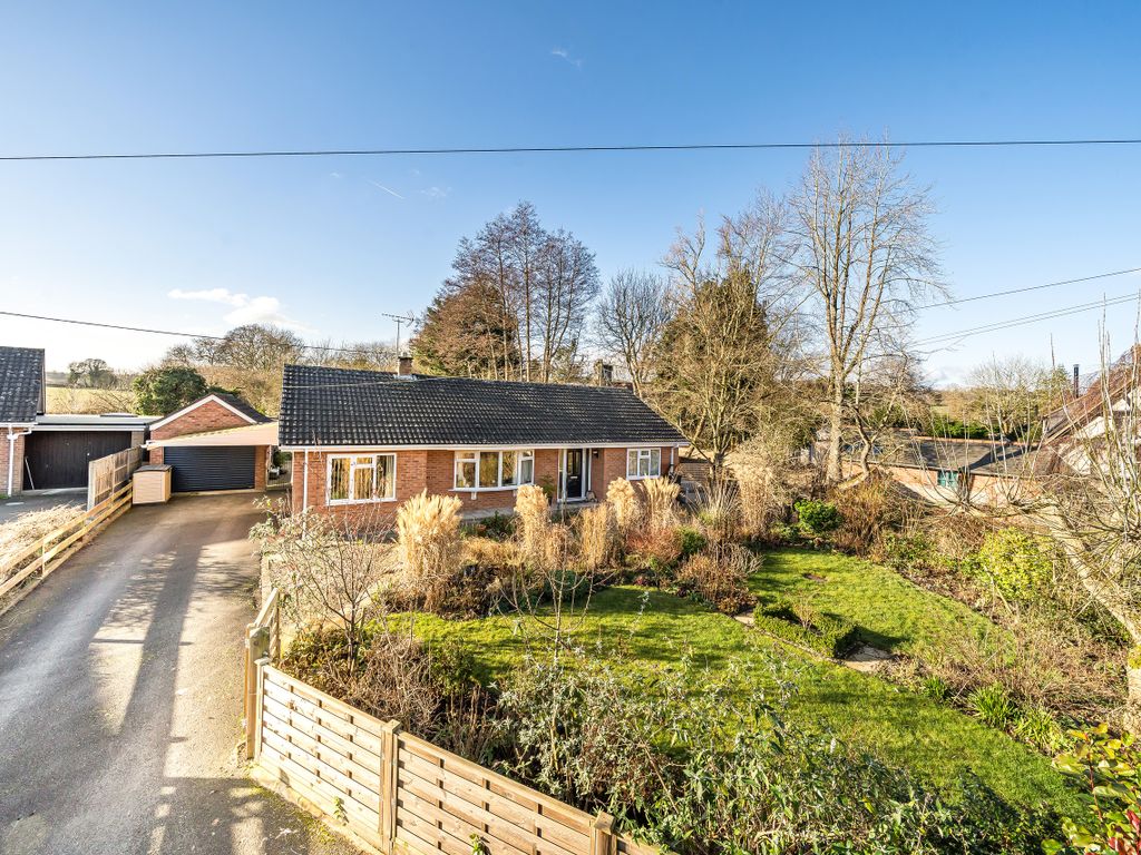 3 bed detached bungalow for sale in Millbrook Way, Orleton, Ludlow SY8, £465,000