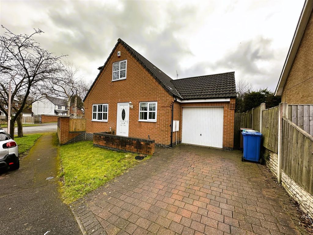 3 bed detached house to rent in Vale Close, Mansfield NG18, £995 pcm