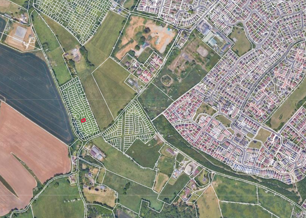 Land for sale in Elvington Lane, Hawkinge CT18, £5,000