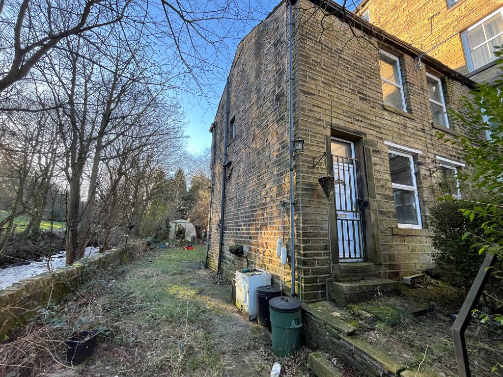 3 bed cottage for sale in Woodhead Road, Holmbridge, Holmfirth HD9, £165,000