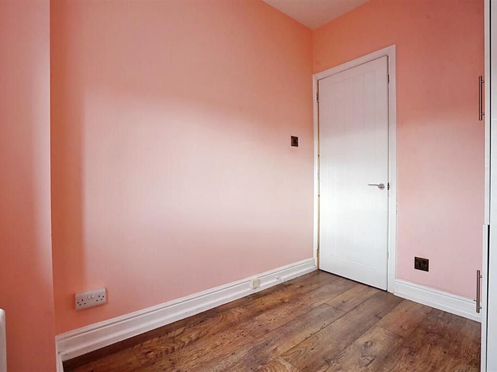 3 bed property to rent in Foston Avenue, Horninglow, Burton-On-Trent DE13, £1,150 pcm