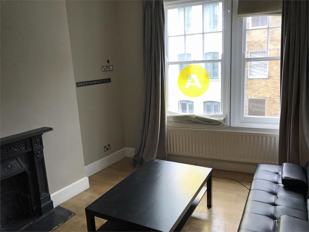 1 bed flat to rent in Old Compton Street, London W1D, £2,197 pcm