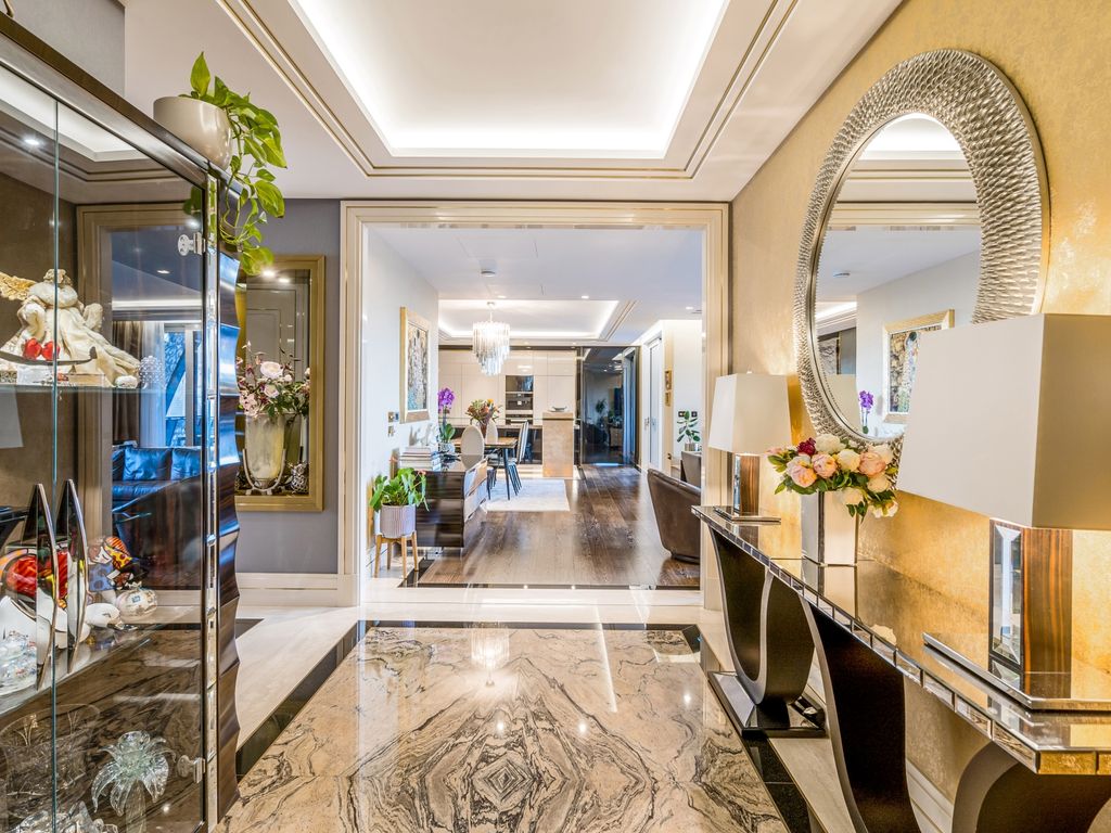 4 bed flat for sale in The Strand, Covent Garden WC2R, £8,950,000